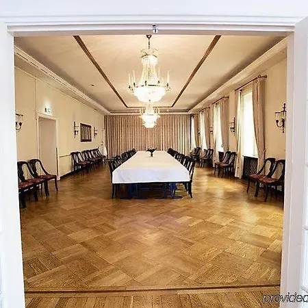 Mayfair Tunneln 4*